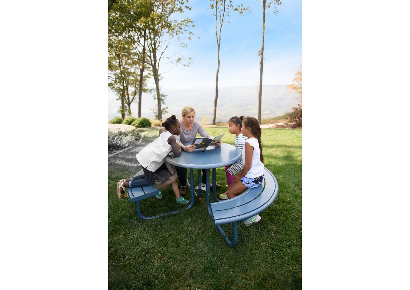 Hartford Table - 36" Round