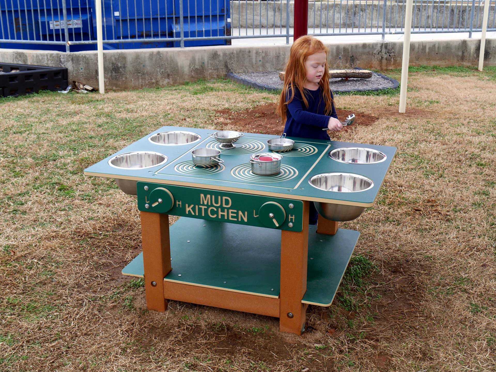 Island Mud Kitchen Commercial Play Event