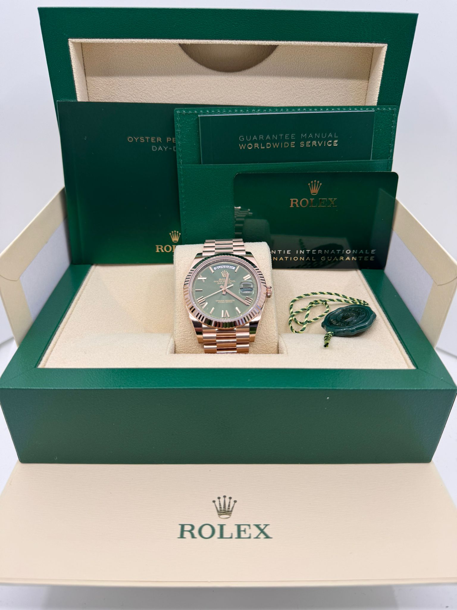 Rolex Day-Date "President" 40mm Everose Gold Olive Green Roman Dial - 228235 - New 2025