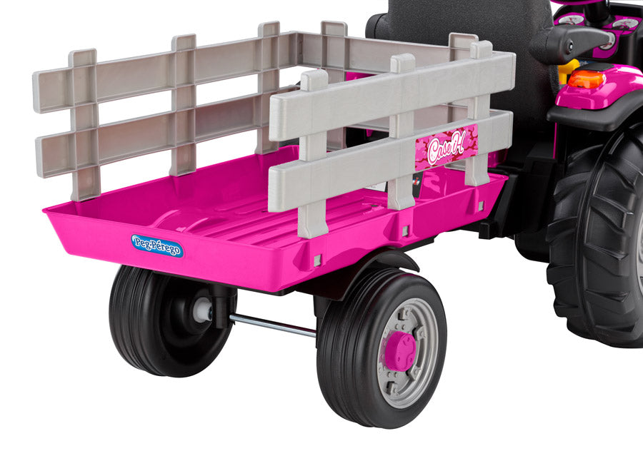 CASE IH Magnum Tractor With Trailer 12-Volt Ride On Vehicle