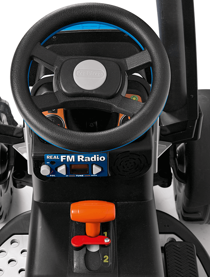 New Holland T8 Tractor 12-Volt Ride On Vehicle